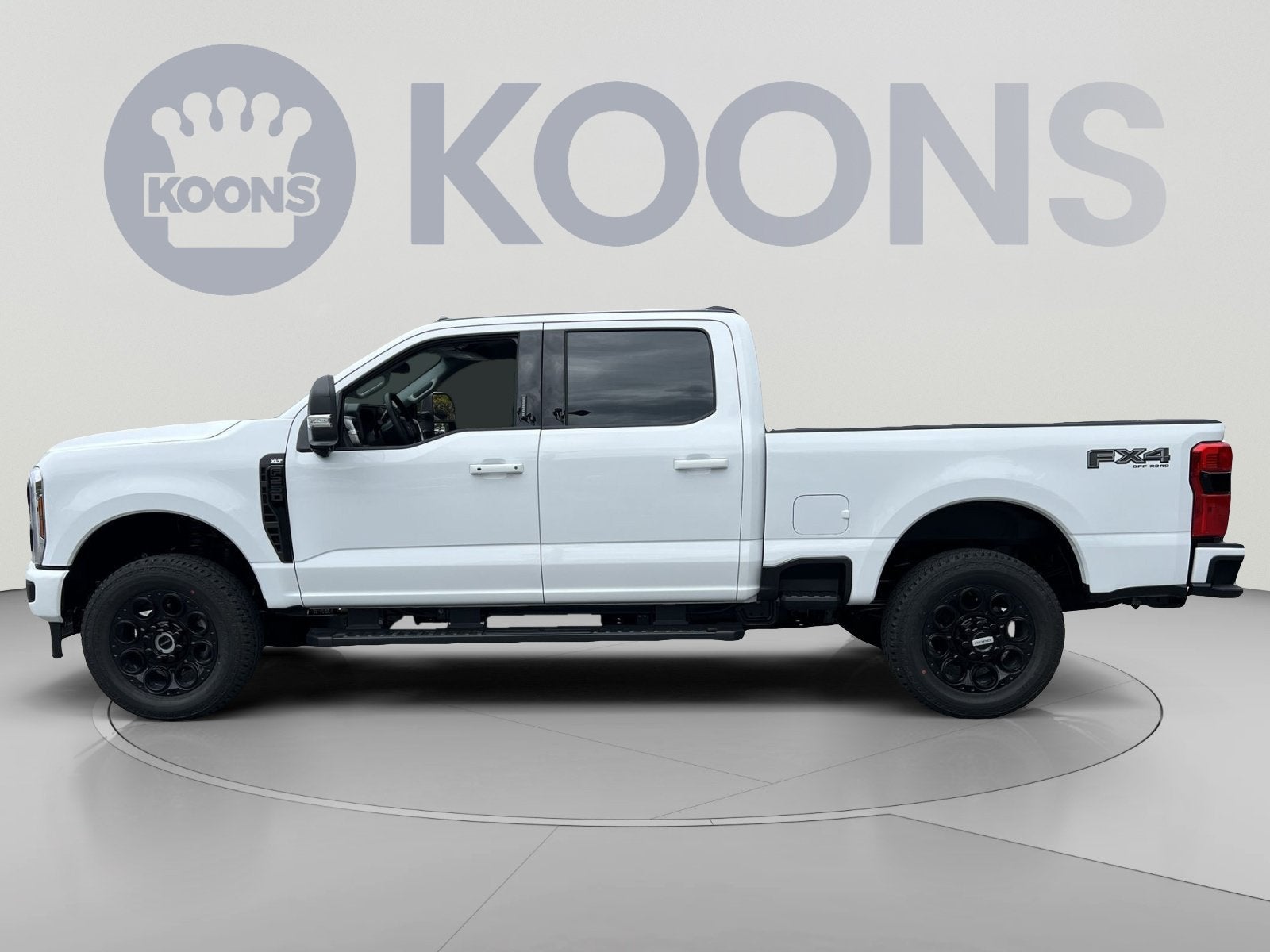 2027 Ford F-250SD XLT