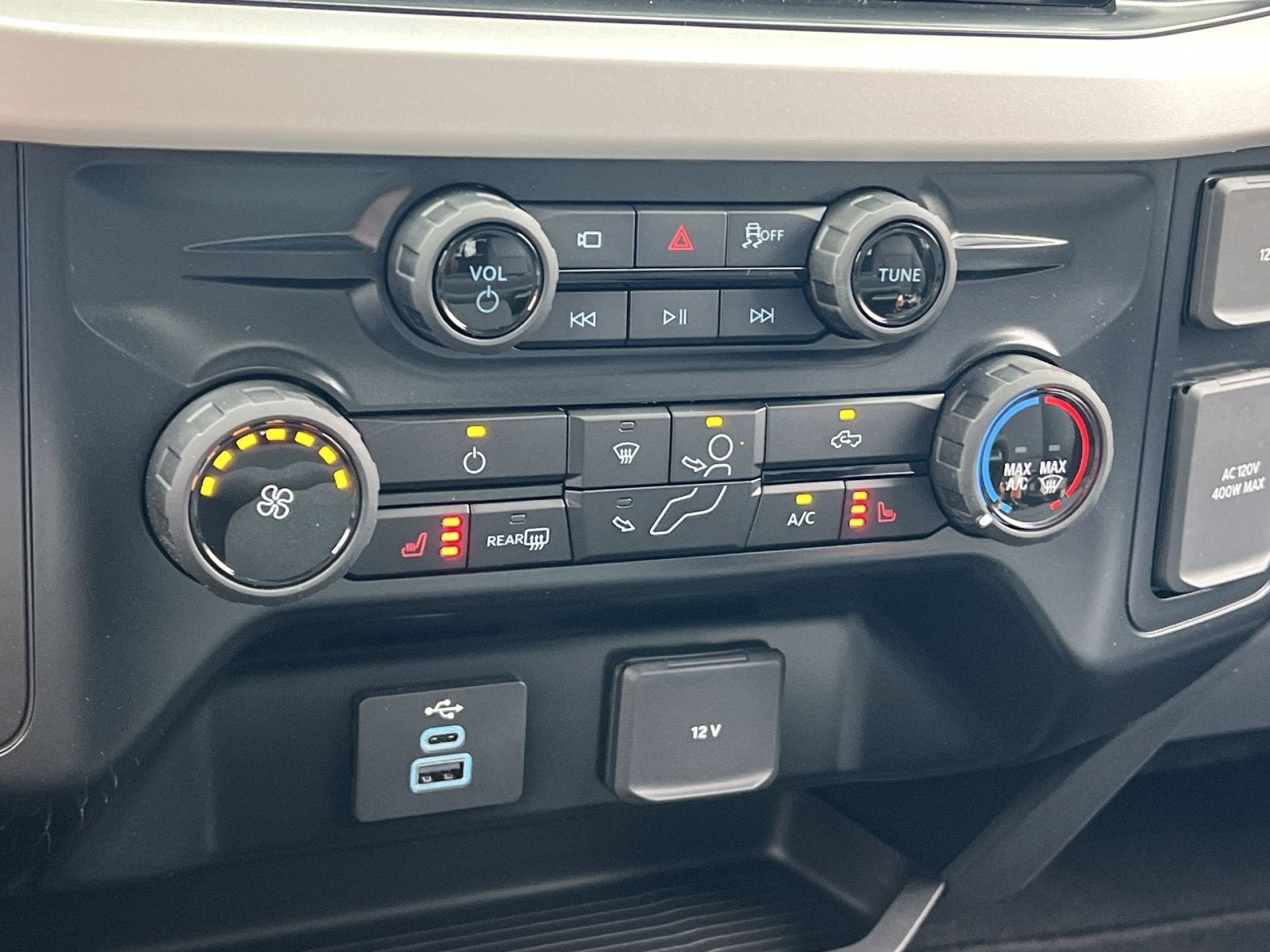 2027 Ford F-250SD XLT