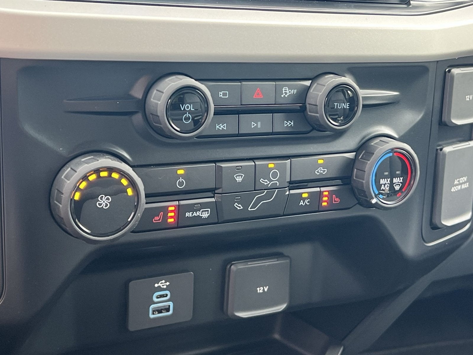 2027 Ford F-250SD XLT