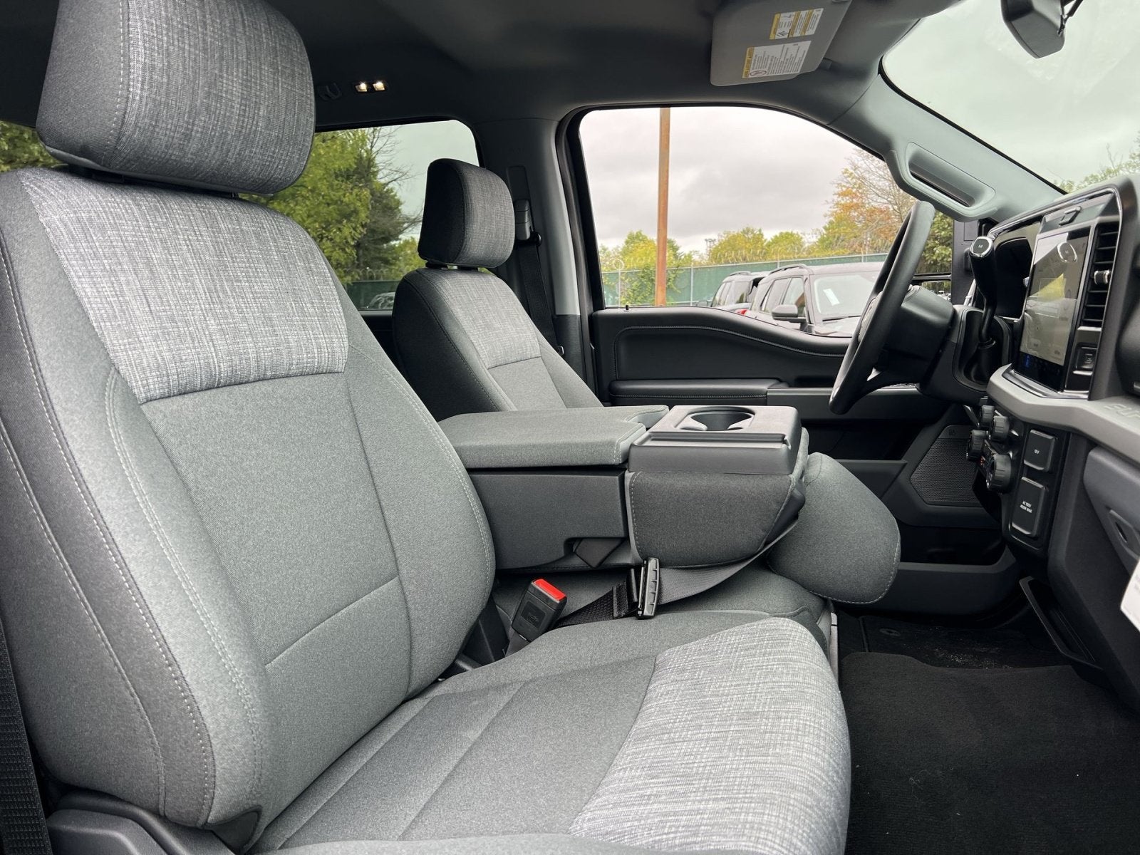 2027 Ford F-250SD XLT
