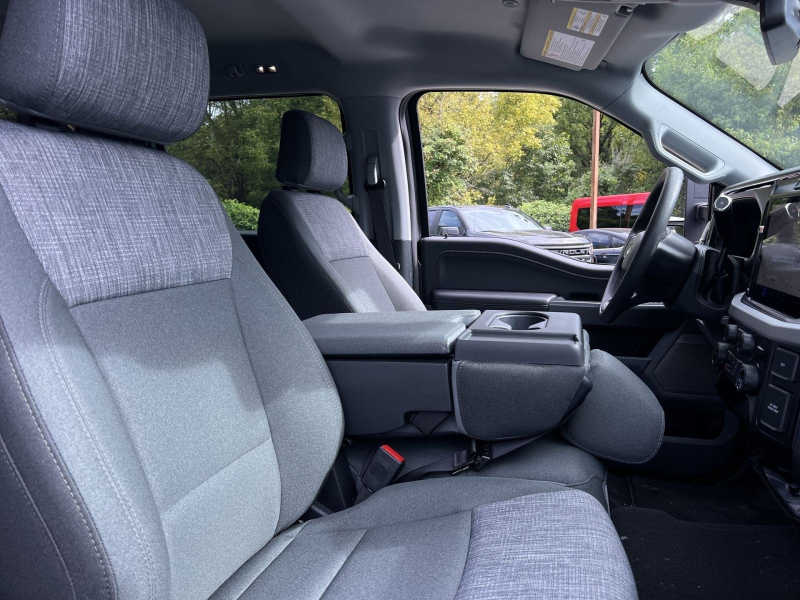 2027 Ford F-250SD XLT