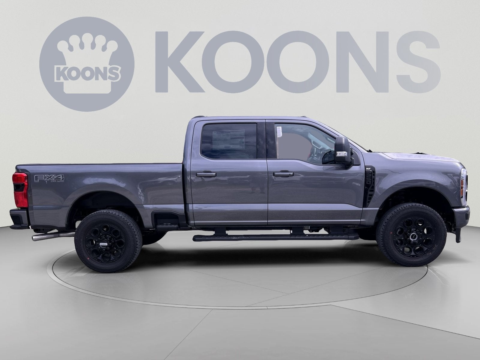 2027 Ford F-250SD XLT
