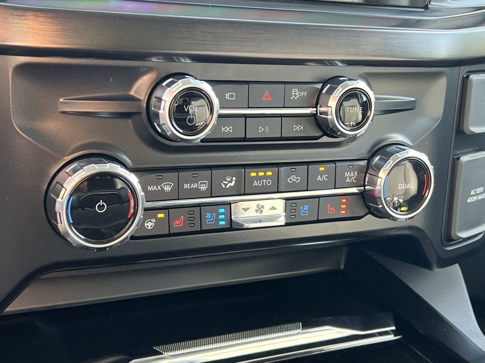 2027 Ford F-250SD Lariat