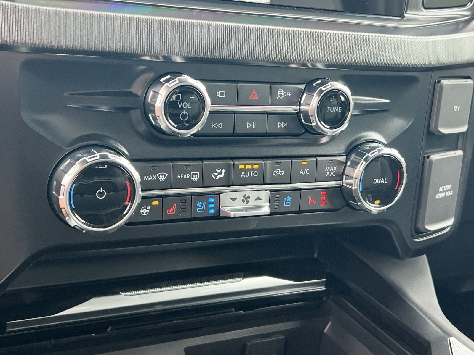 2027 Ford F-250SD Platinum