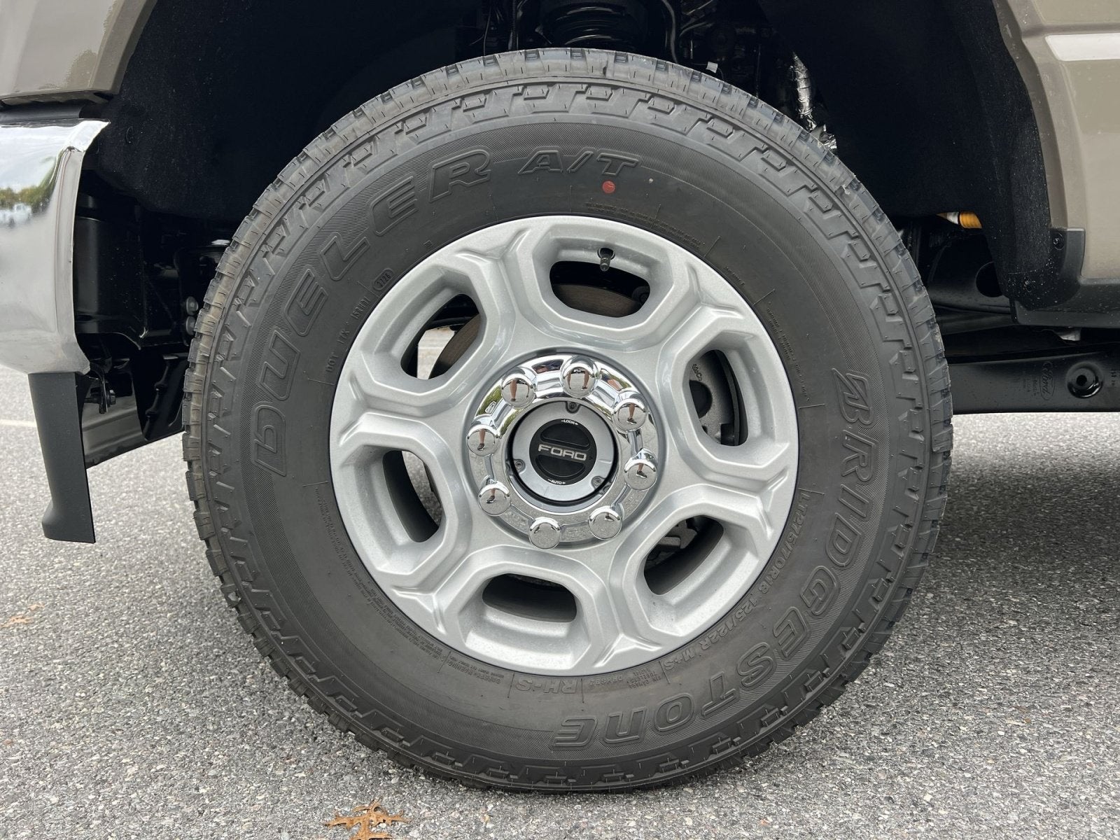 2027 Ford F-250SD XLT
