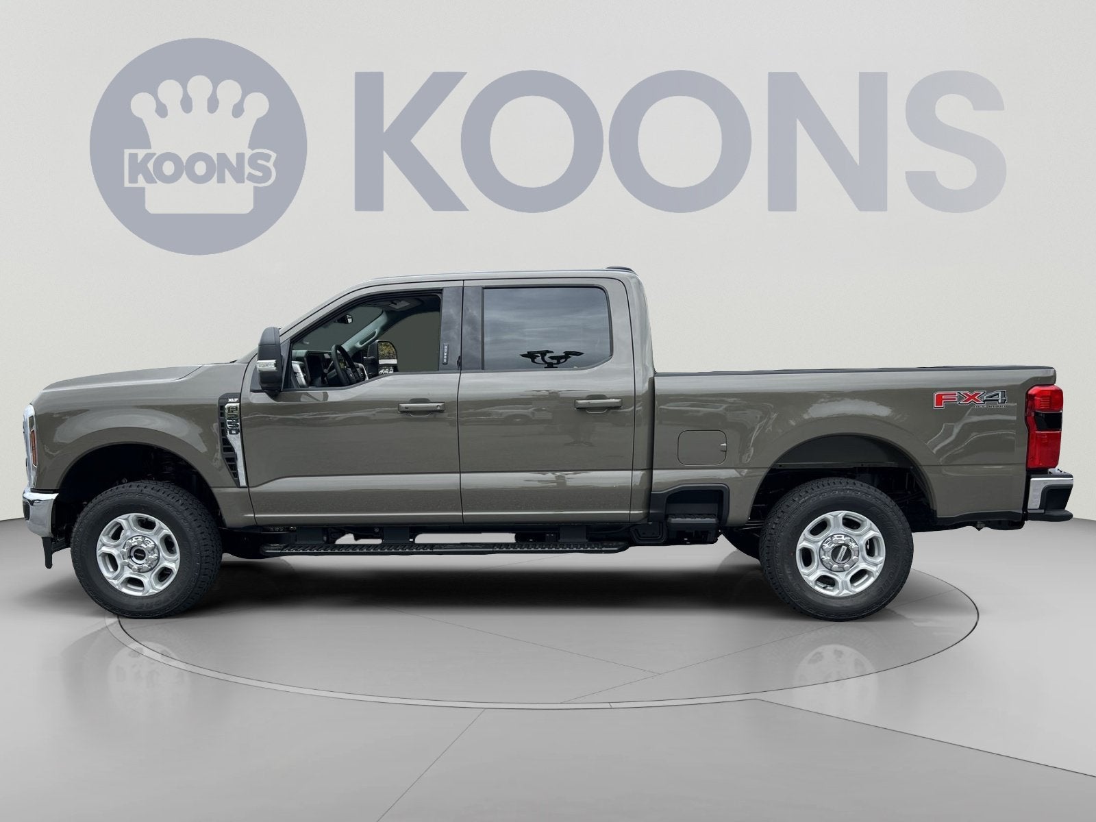 2027 Ford F-250SD XLT