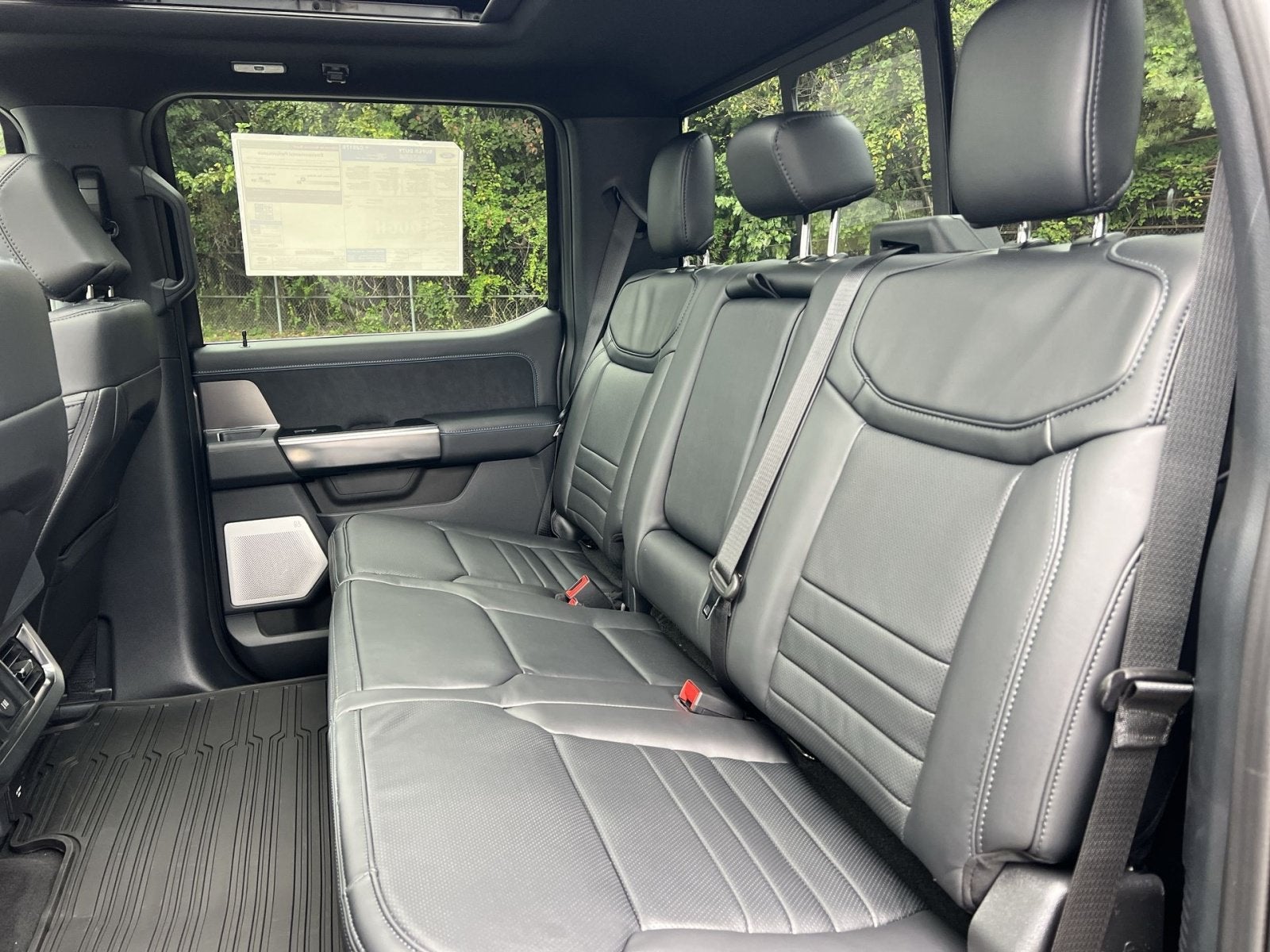 2027 Ford F-350SD Platinum