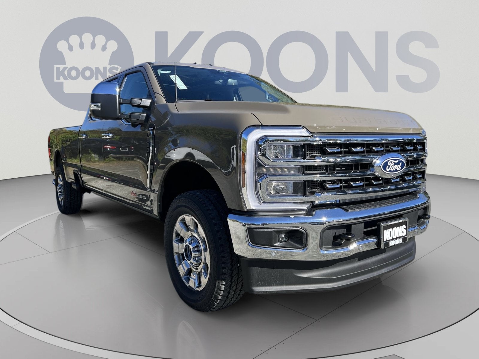 2027 Ford F-350SD Lariat