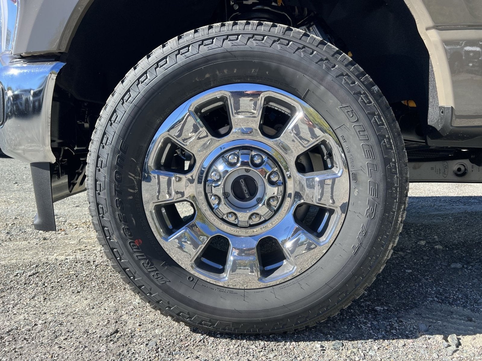 2027 Ford F-350SD Lariat