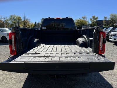 2027 Ford F-350SD Lariat