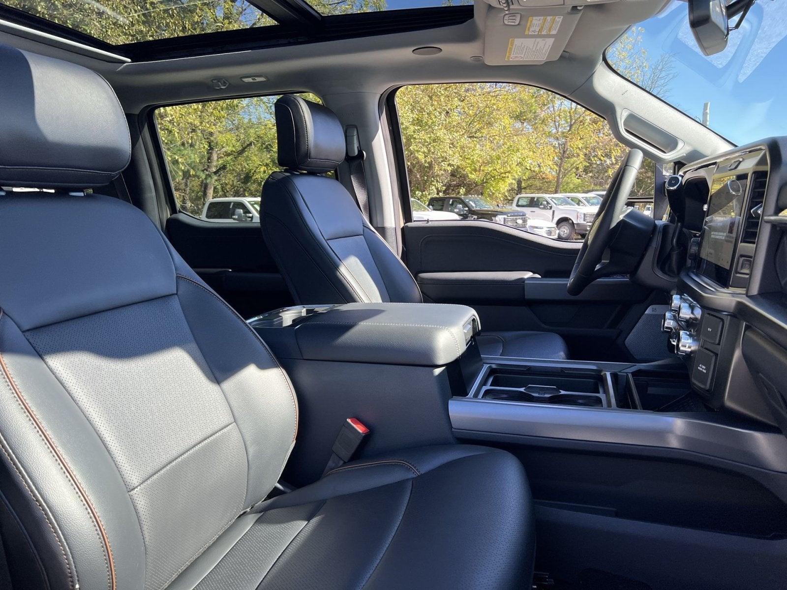 2027 Ford F-350SD Lariat