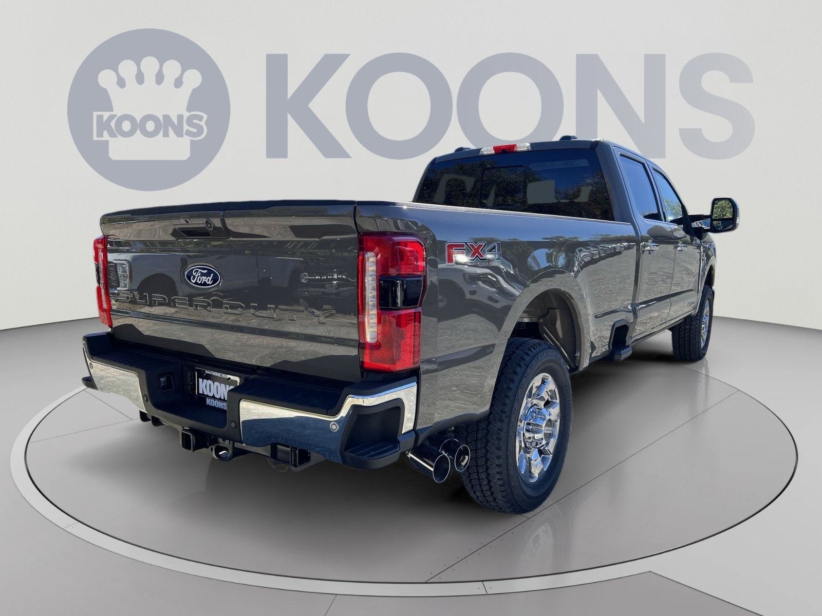 2027 Ford F-350SD Lariat