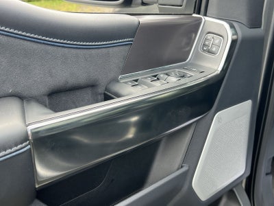 2027 Ford F-350SD Platinum