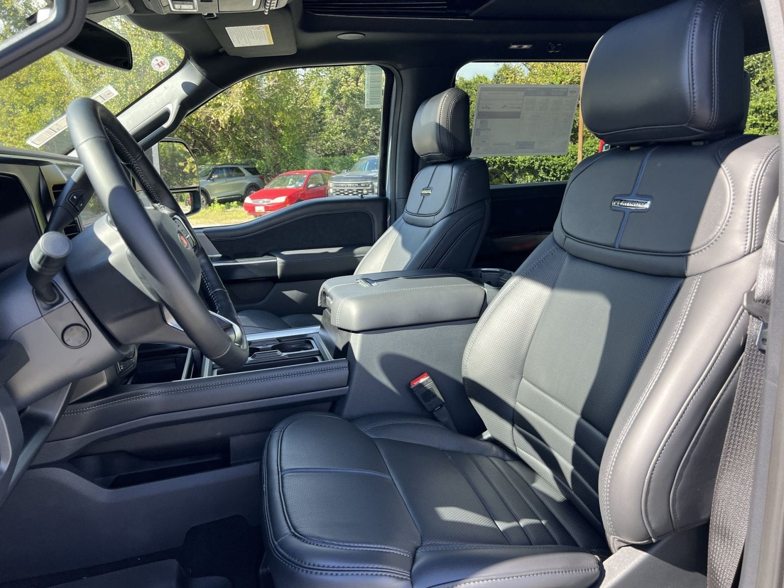 2027 Ford F-350SD Platinum