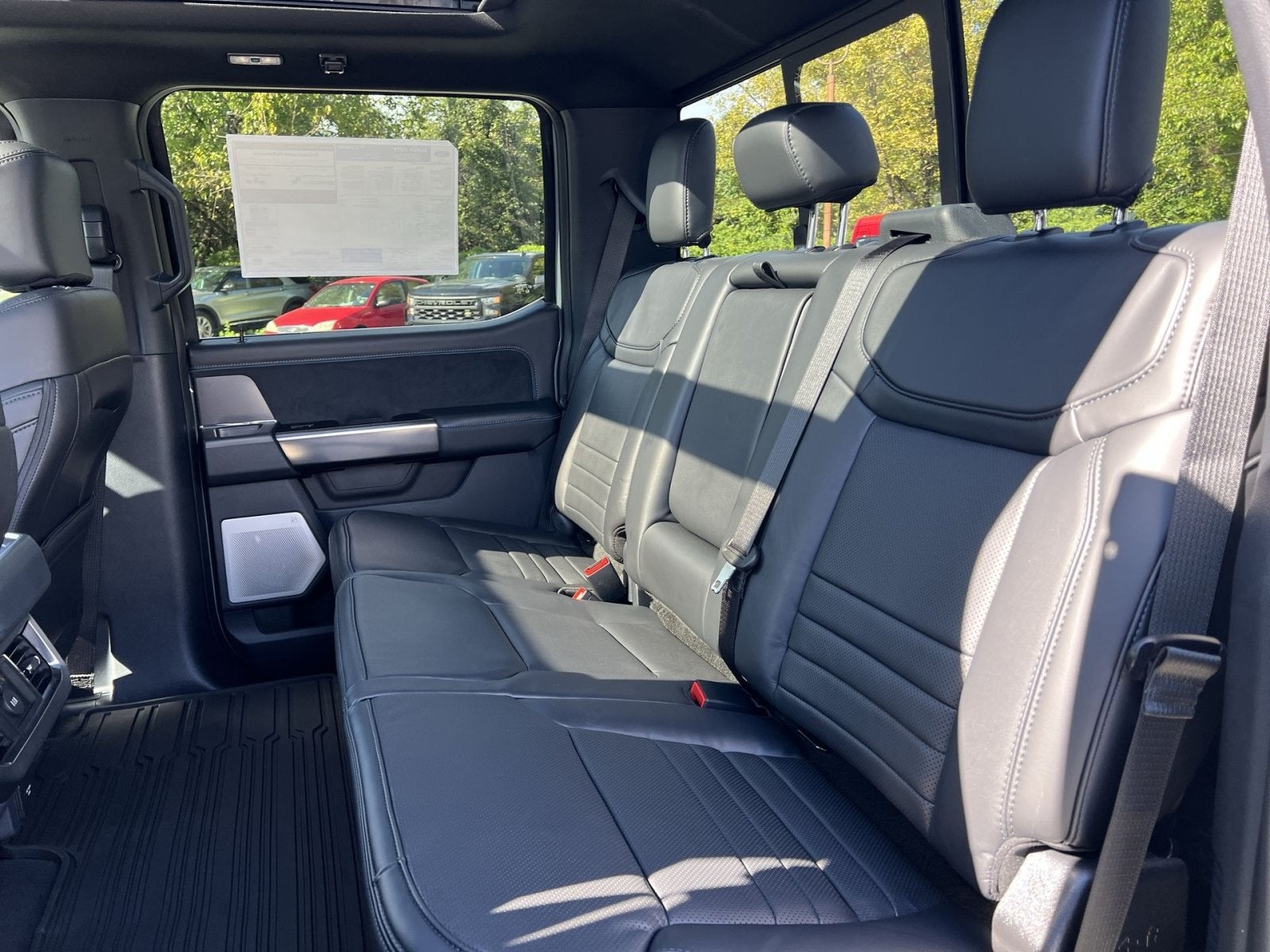 2027 Ford F-350SD Platinum