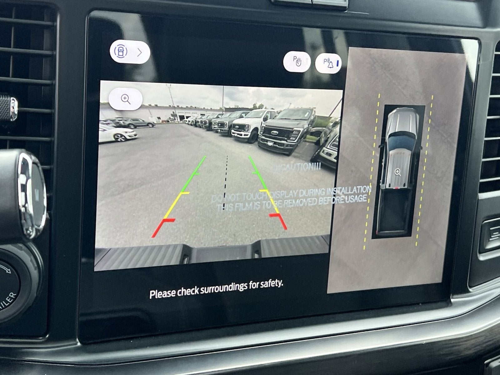 2025 Ford F-350SD Lariat