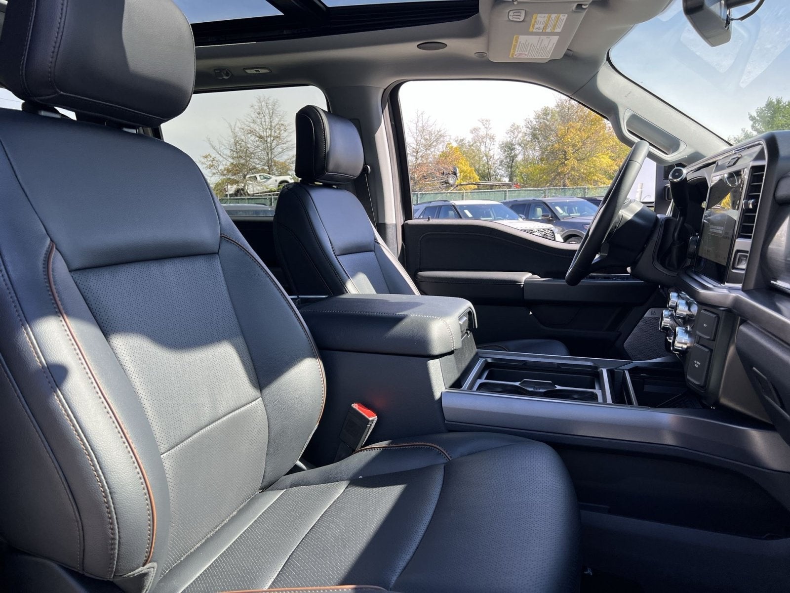 2027 Ford F-350SD Lariat