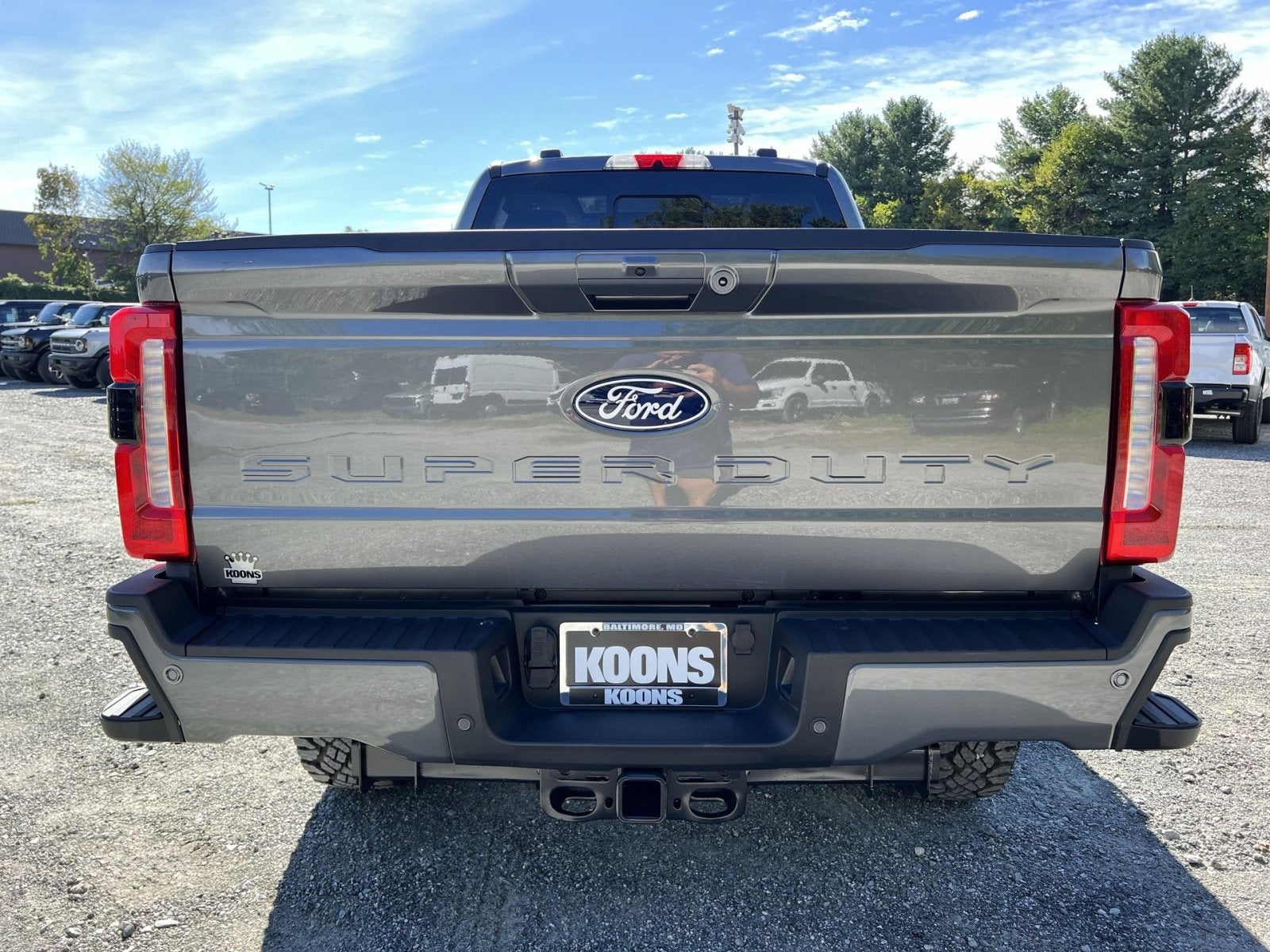2027 Ford F-350SD Lariat
