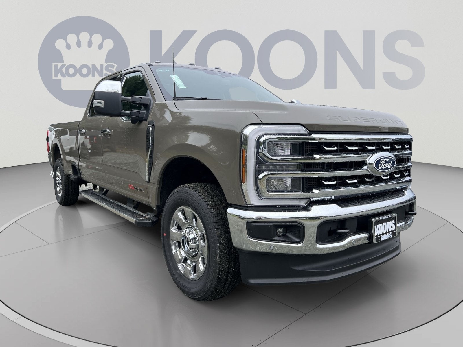 2027 Ford F-350SD Lariat