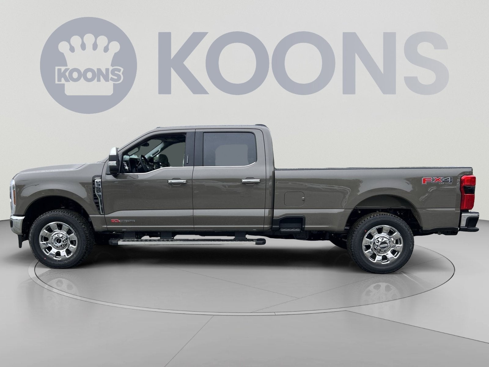 2027 Ford F-350SD Lariat