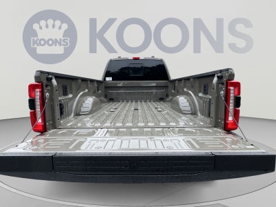 2027 Ford F-350SD Lariat