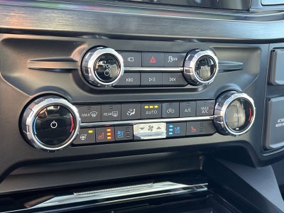 2027 Ford F-350SD Lariat