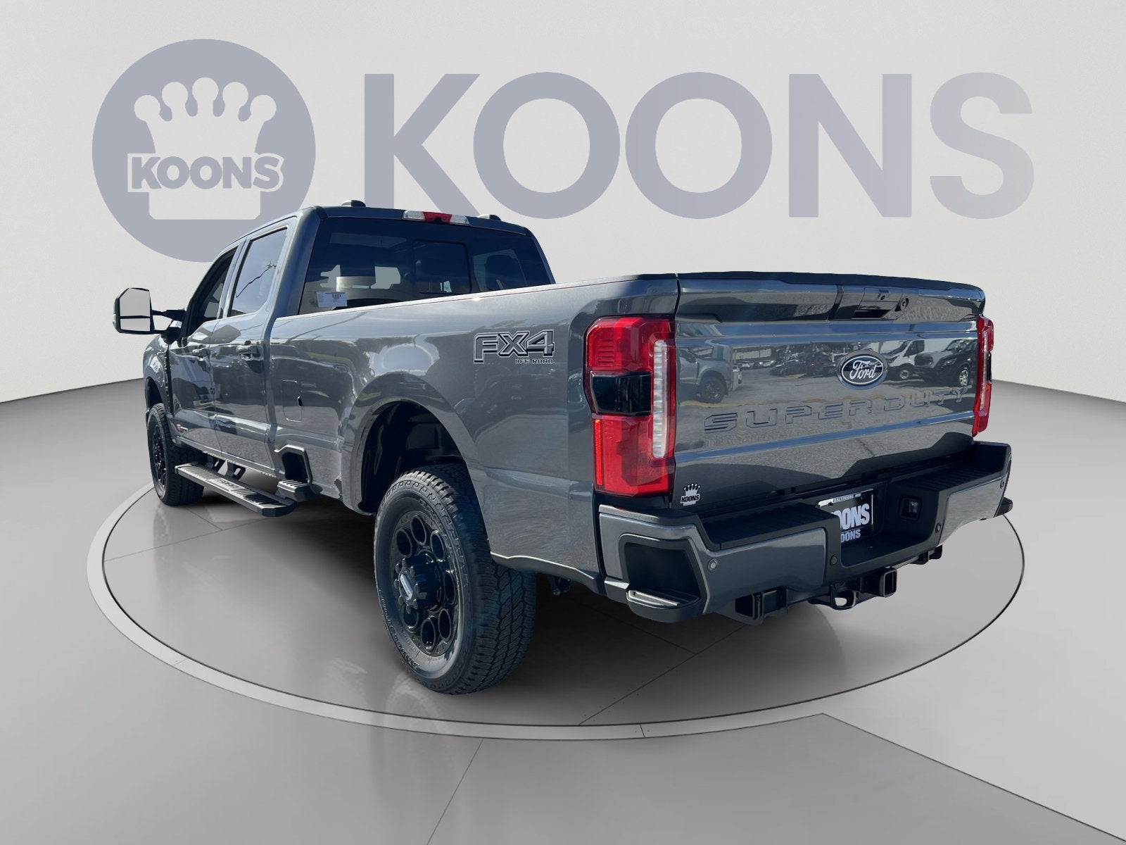 2027 Ford F-350SD Lariat
