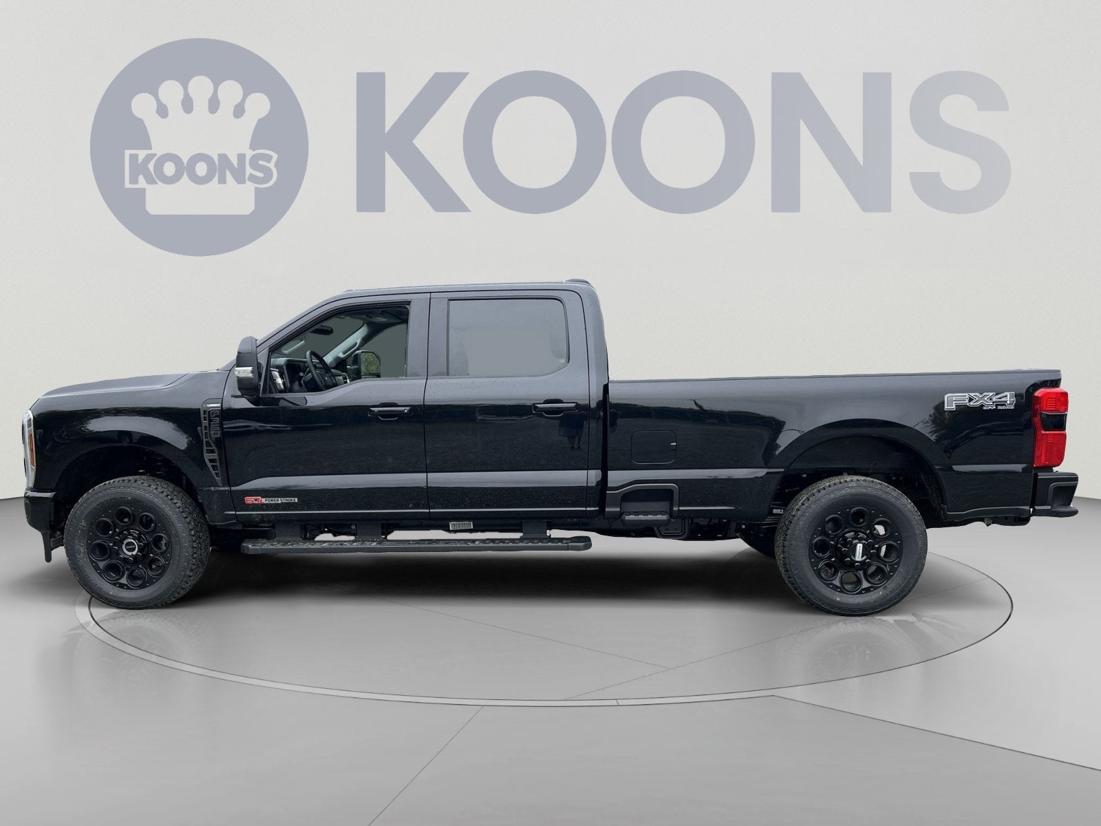 2027 Ford F-350SD Lariat