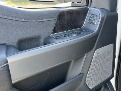 2027 Ford F-350SD Lariat