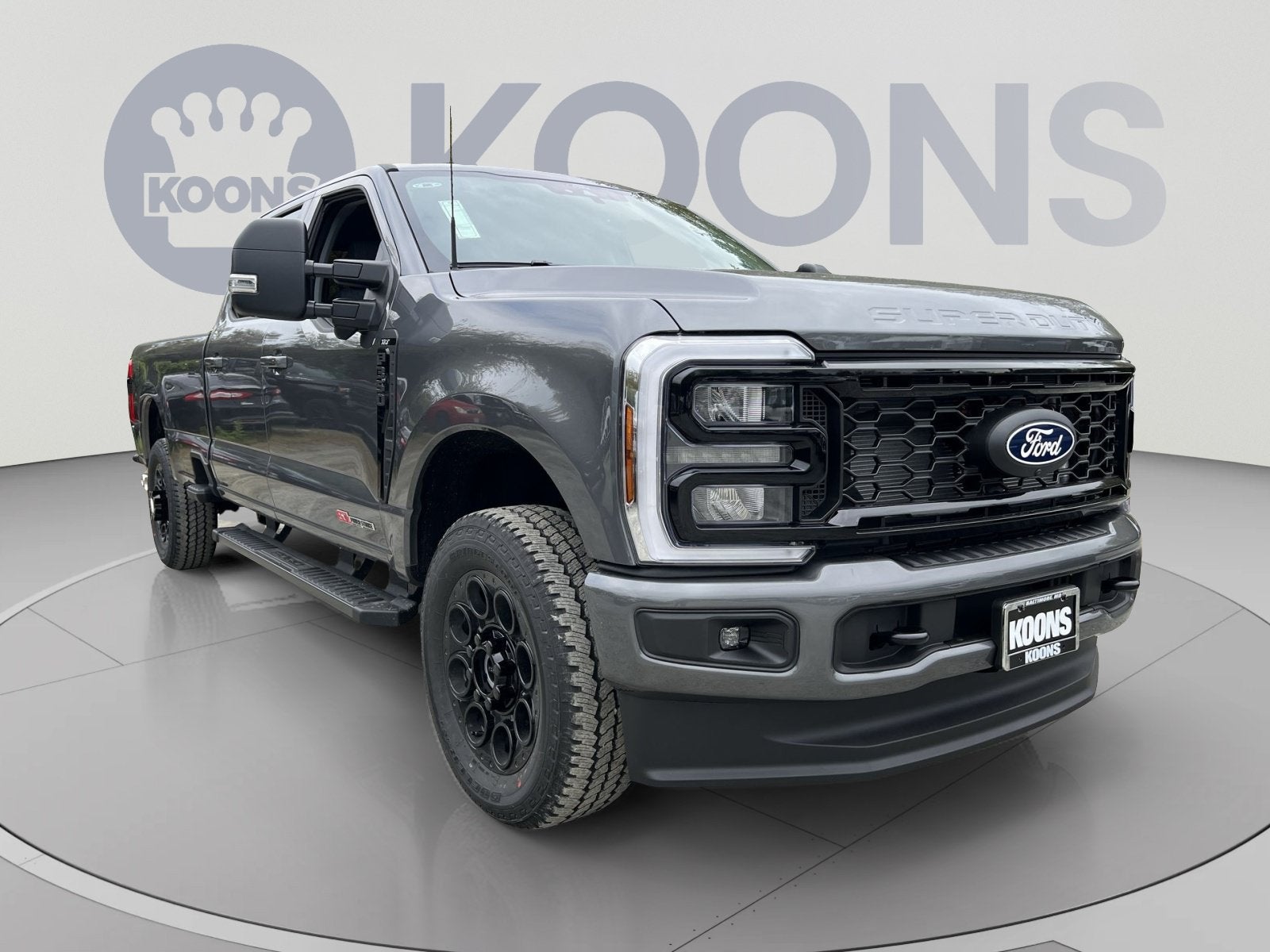 2027 Ford F-350SD XLT