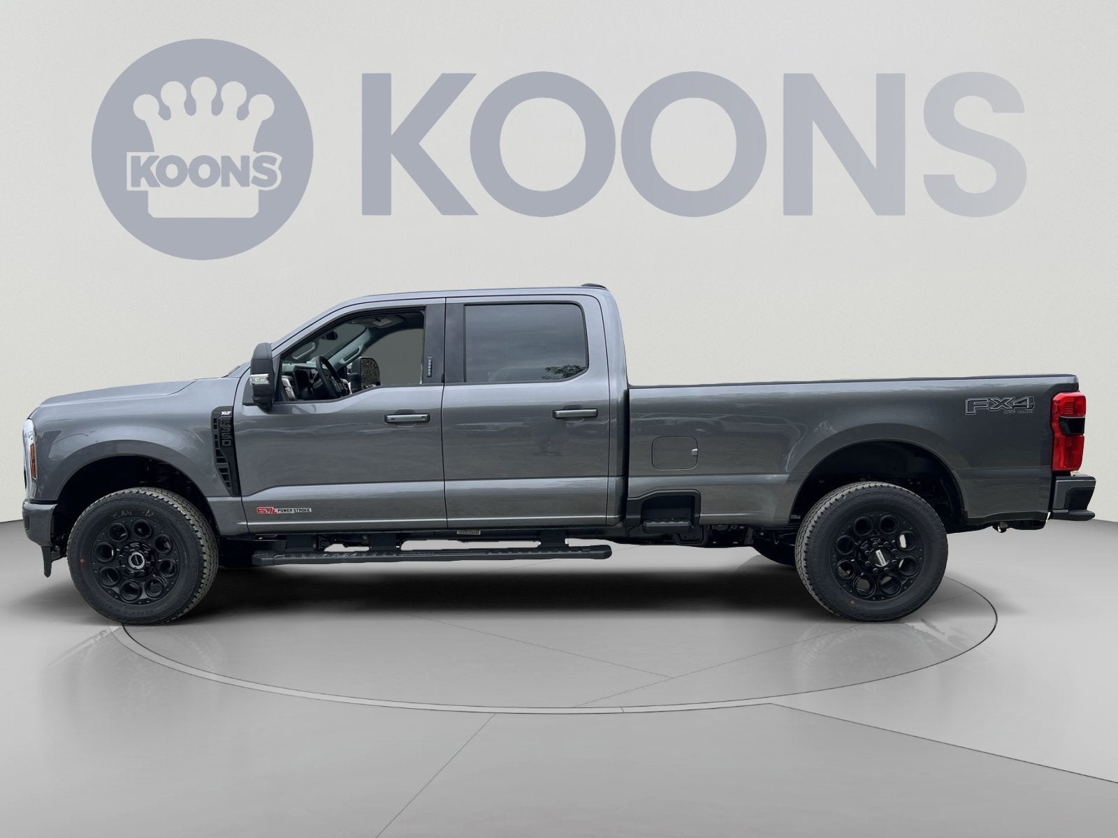 2027 Ford F-350SD XLT