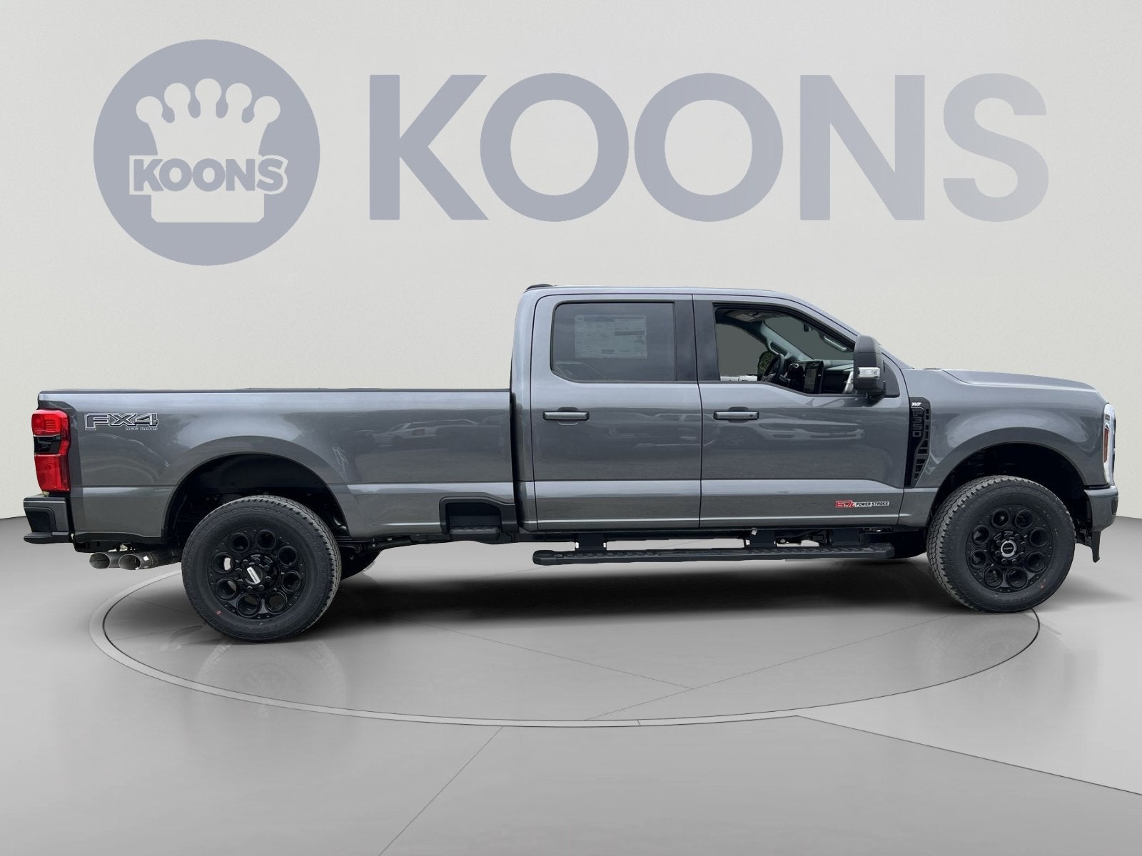 2027 Ford F-350SD XLT