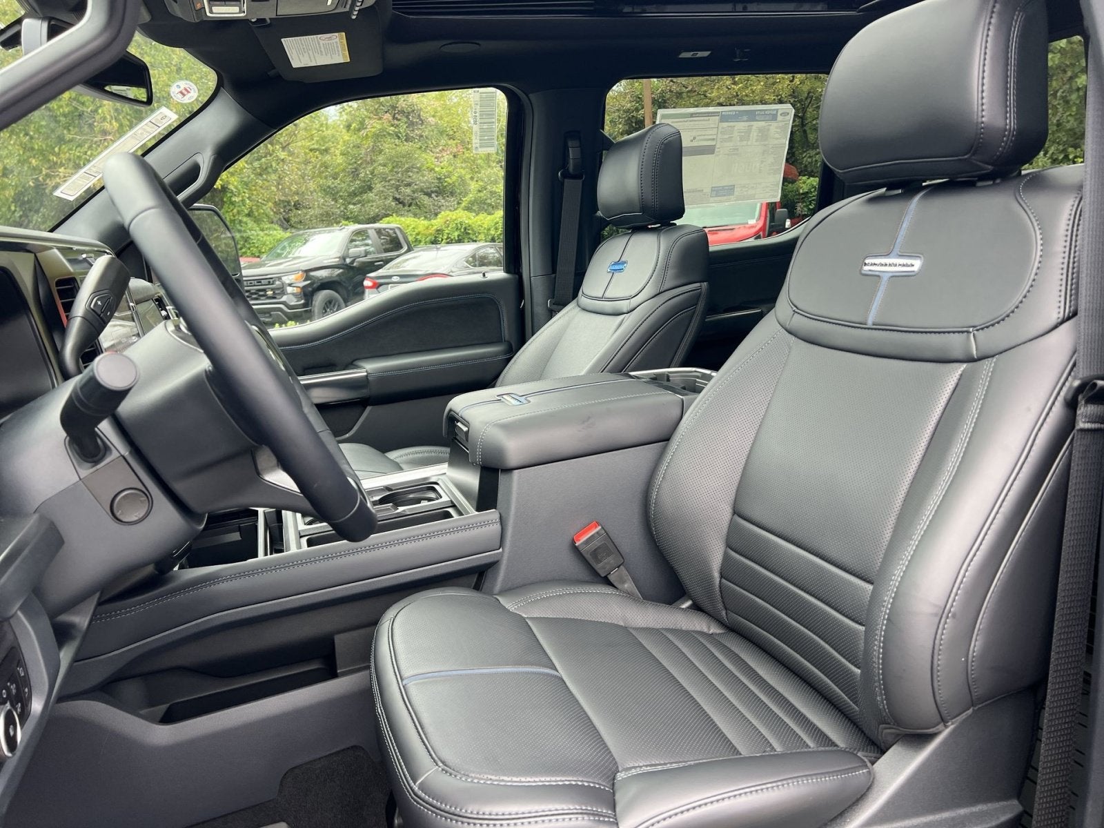 2027 Ford F-350SD Platinum