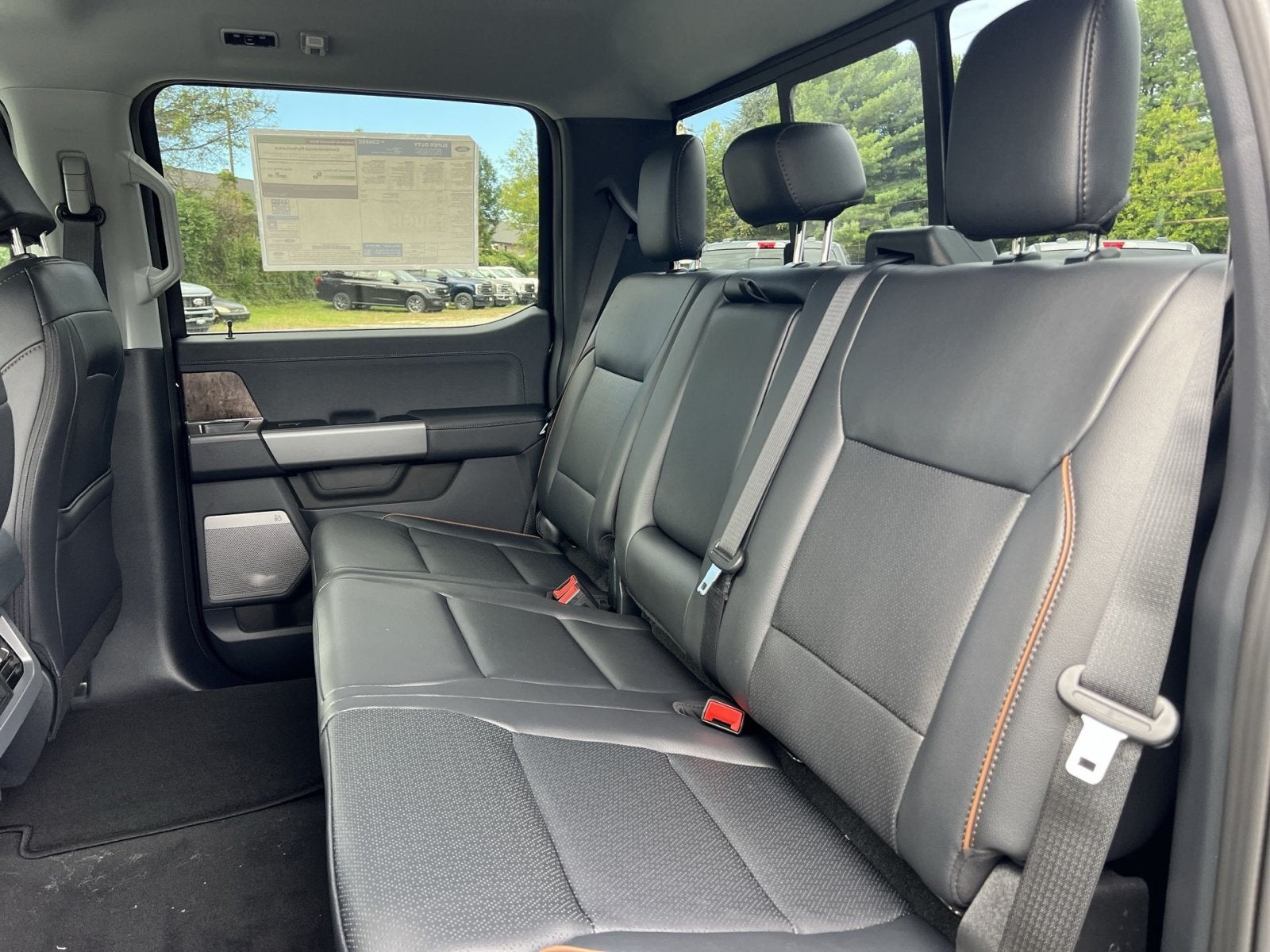 2027 Ford F-350SD Lariat