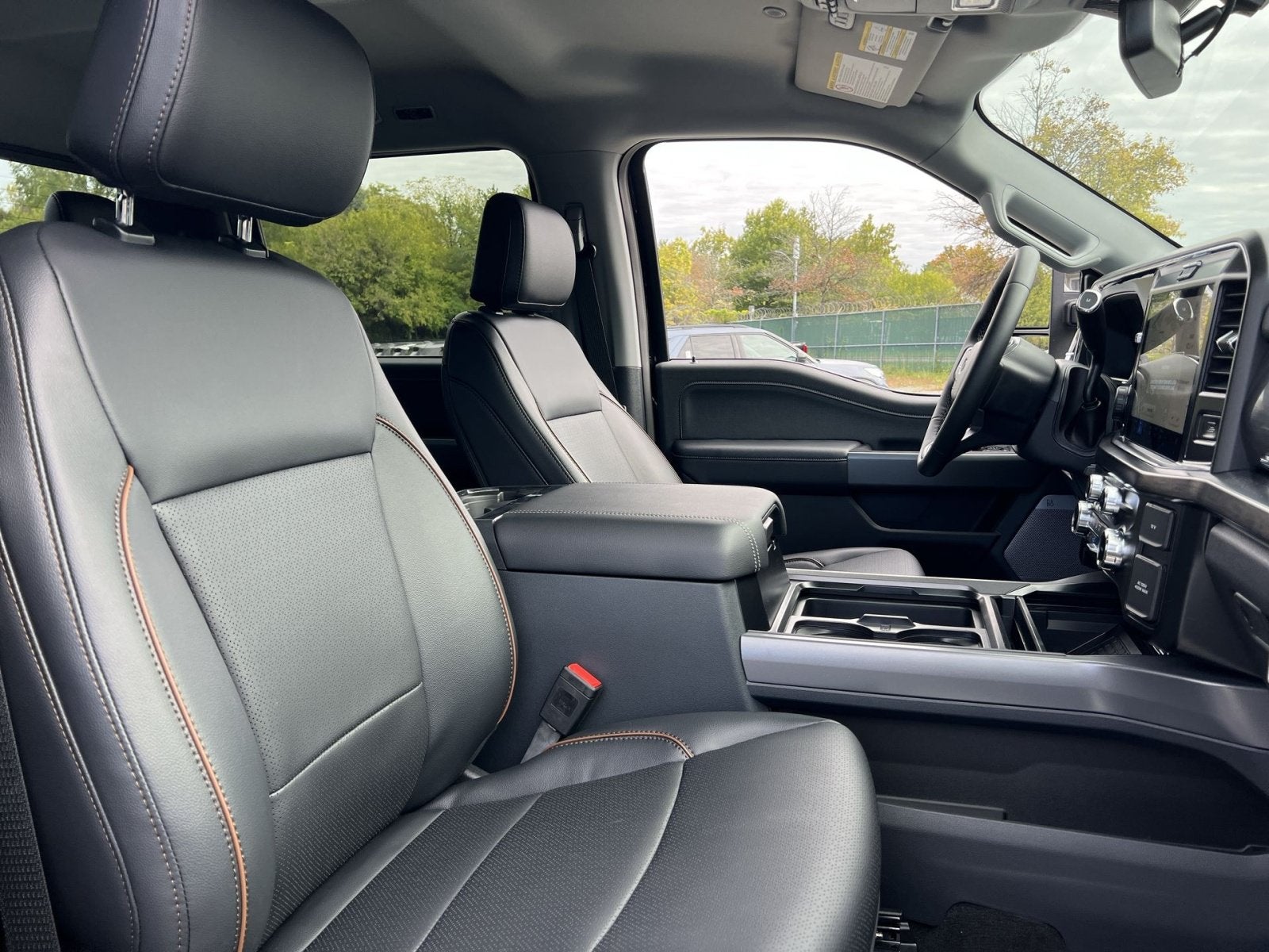 2027 Ford F-350SD Lariat