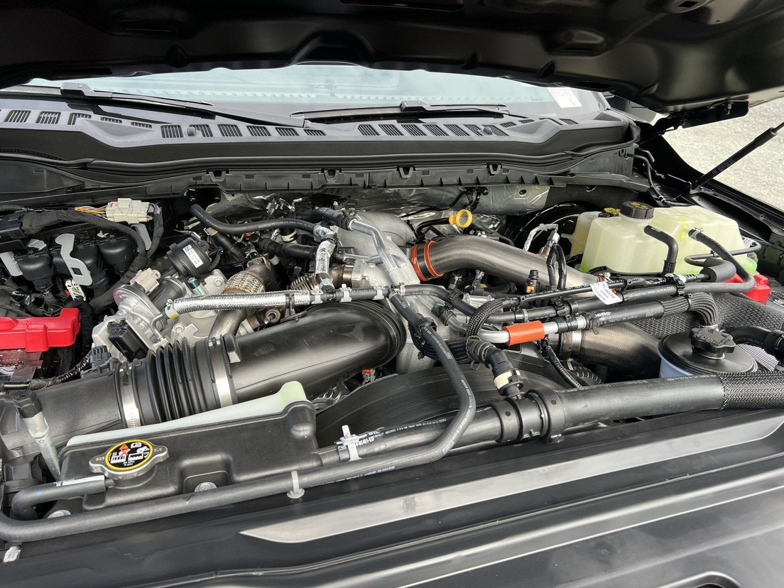 2027 Ford F-350SD Lariat