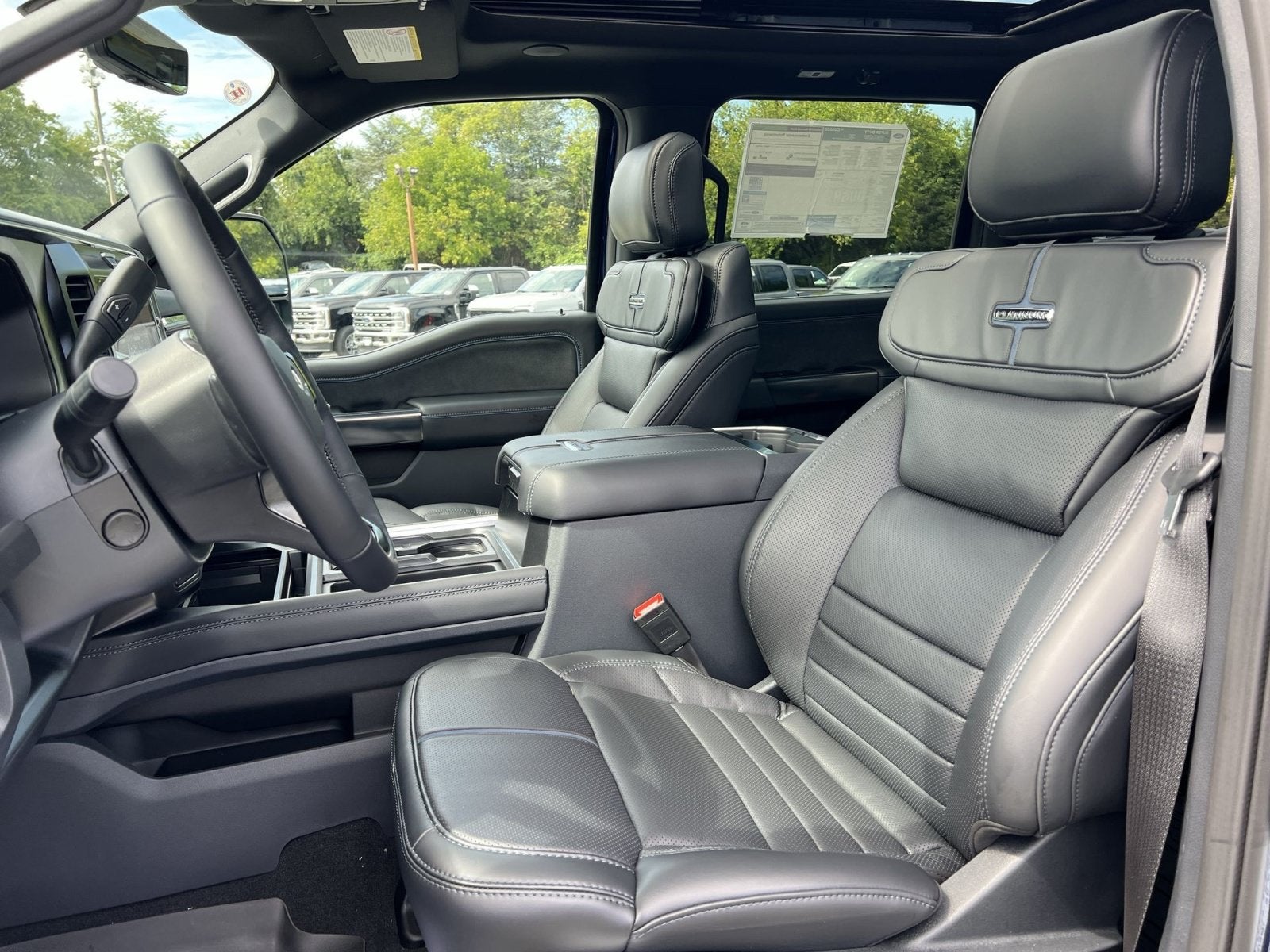 2027 Ford F-350SD Platinum