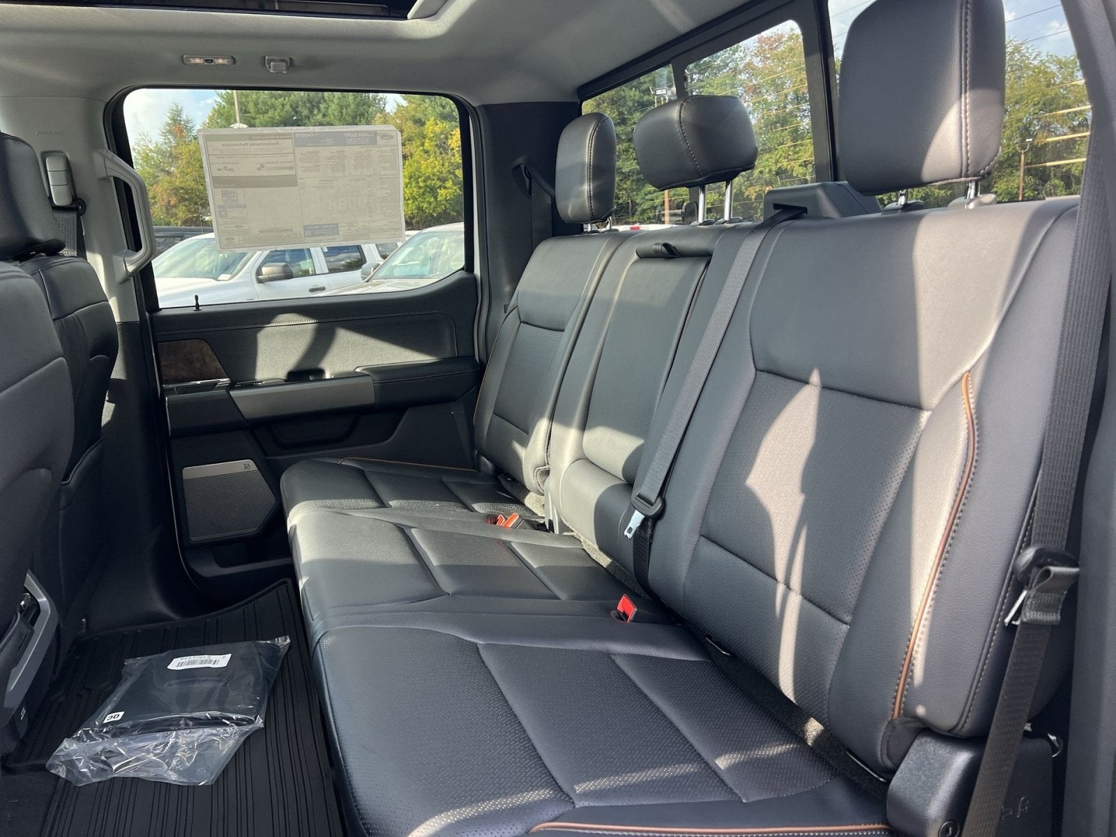 2027 Ford F-350SD Lariat