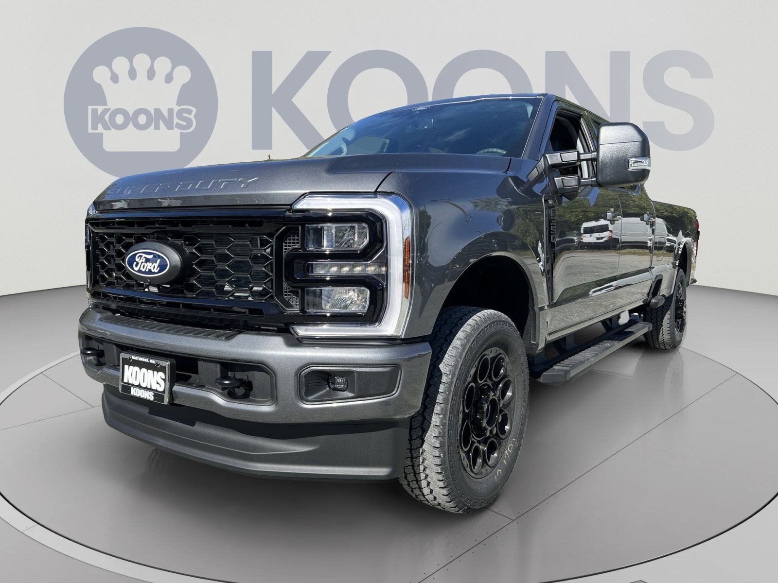 2027 Ford F-350SD XLT
