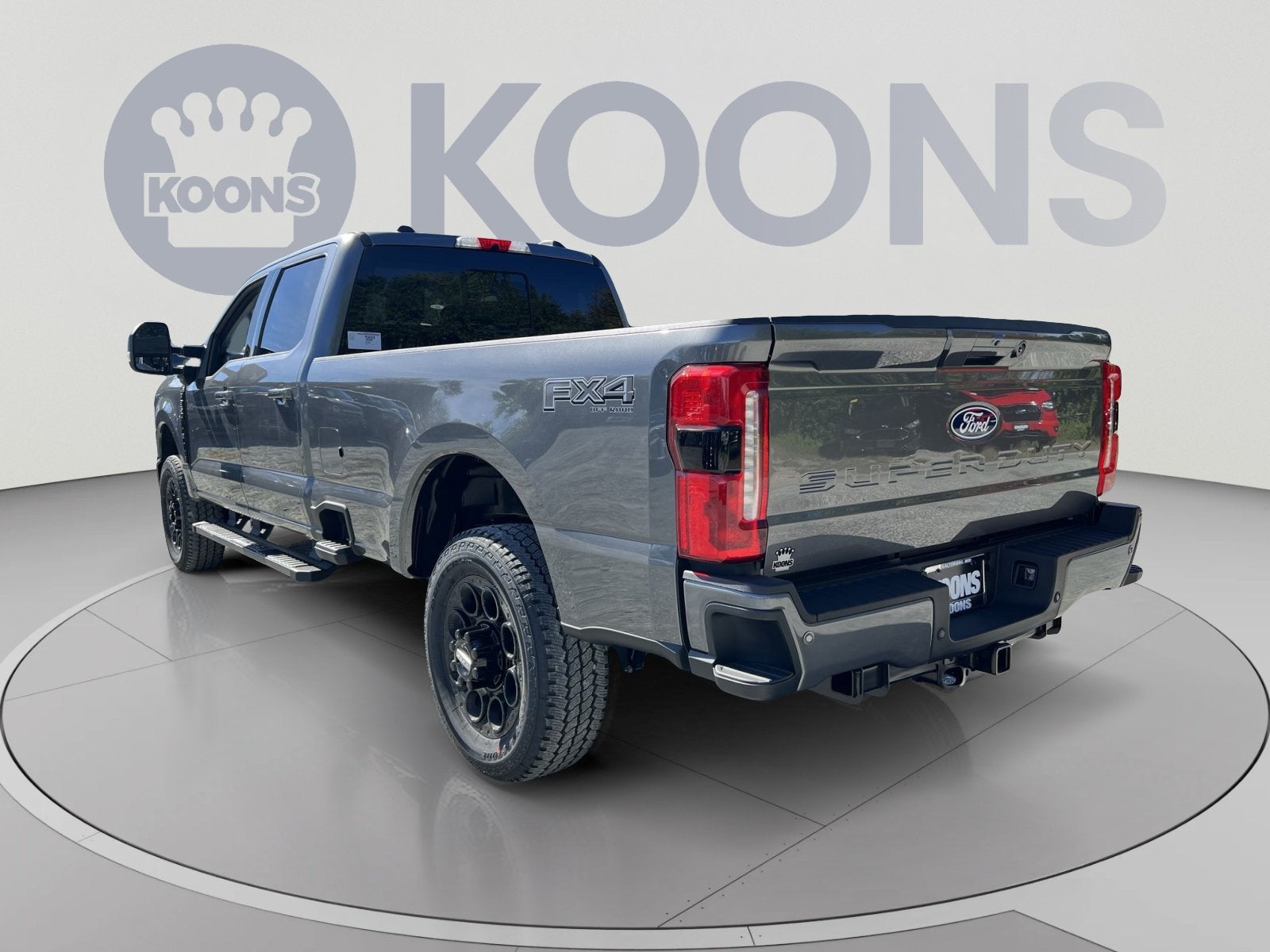 2027 Ford F-350SD XLT