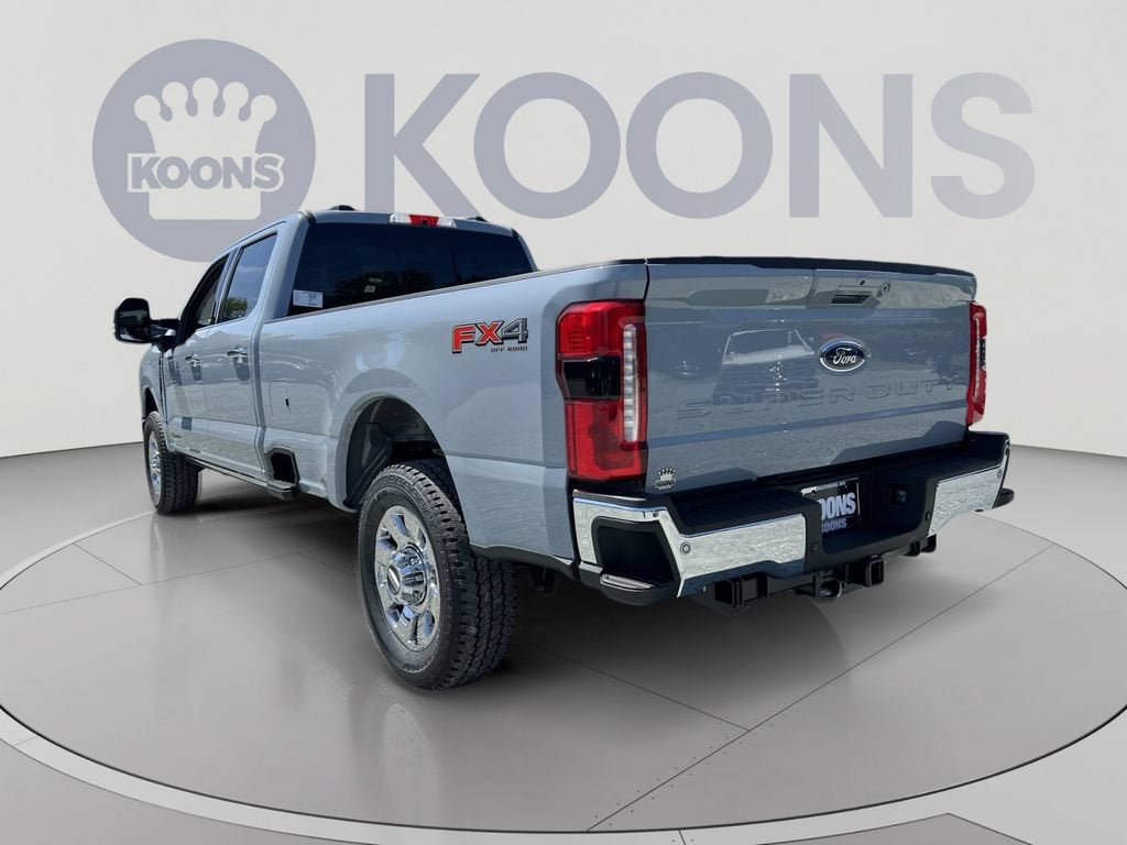 2026 Ford F-350SD Lariat