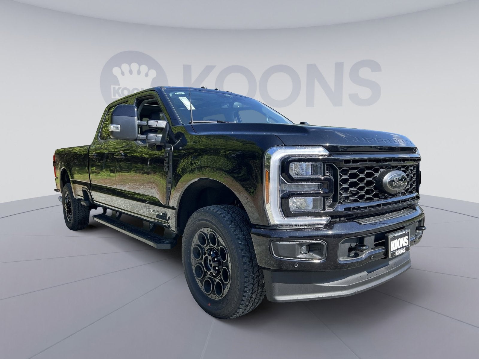 2026 Ford F-350SD Lariat