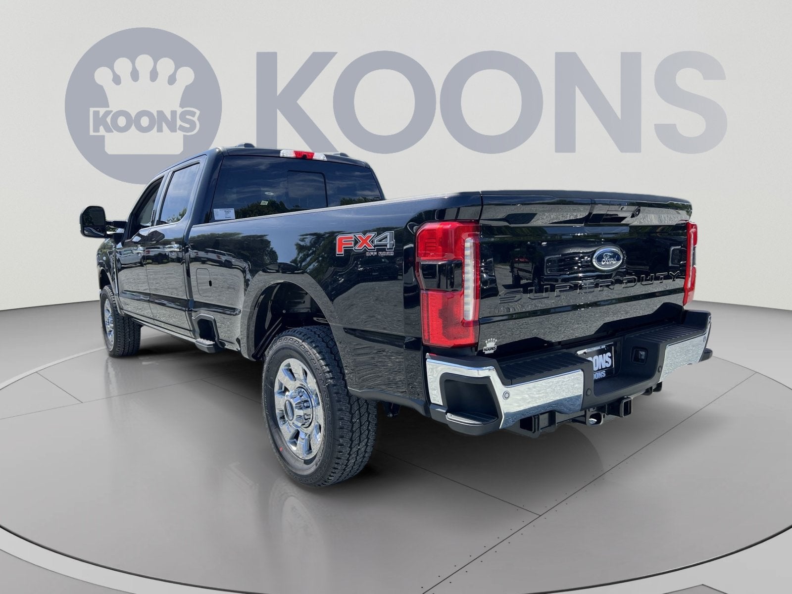 2026 Ford F-350SD Lariat
