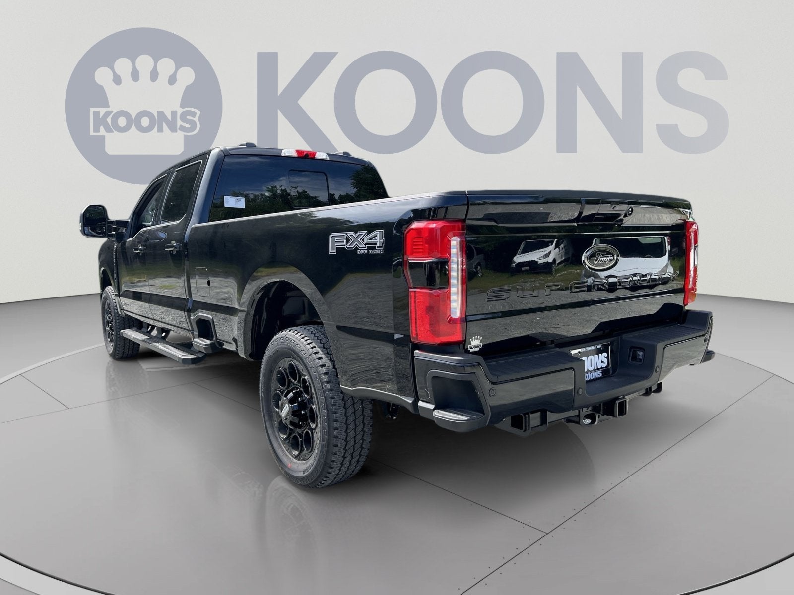 2026 Ford F-350SD Lariat