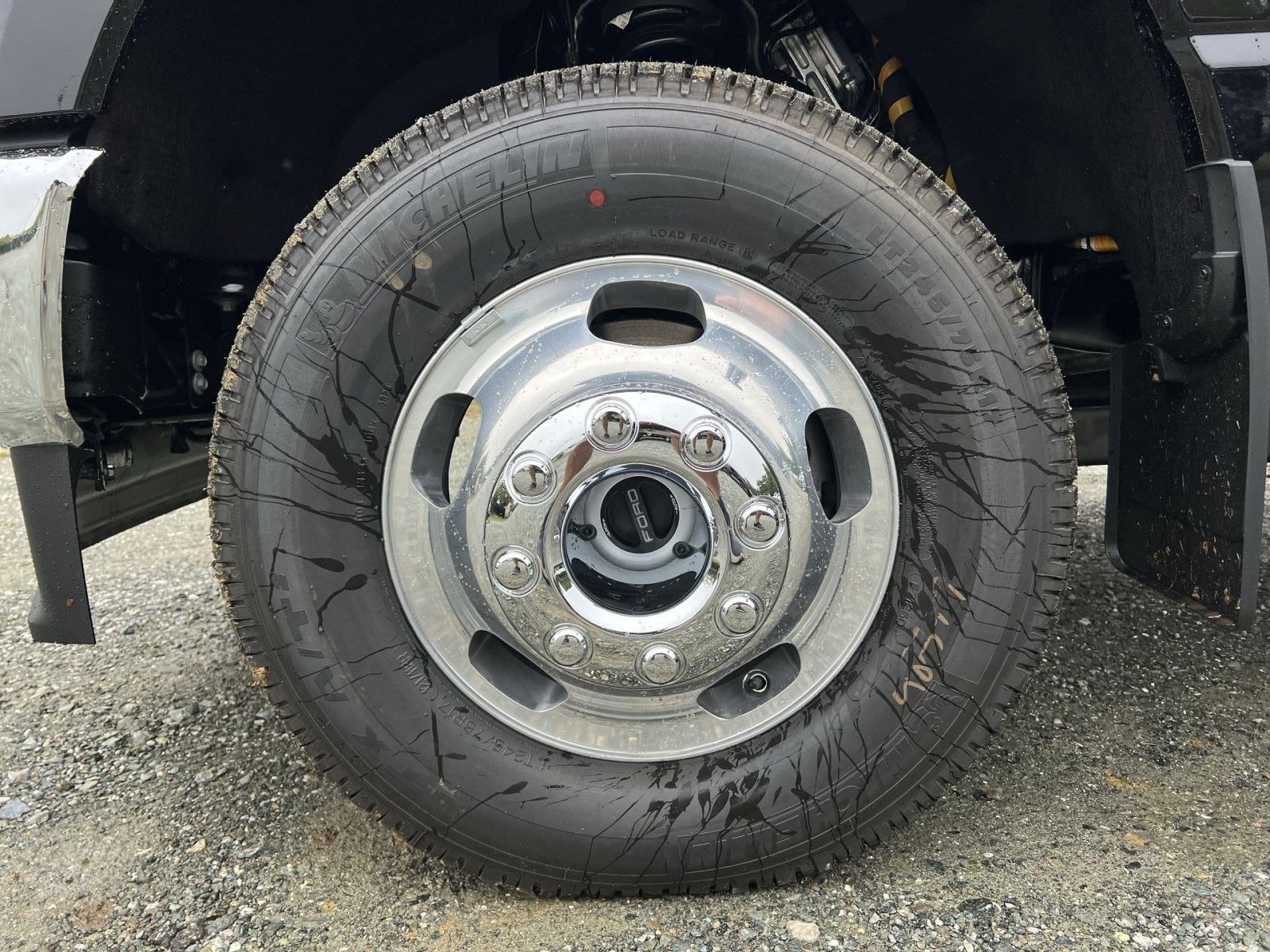 2027 Ford F-350SD Lariat