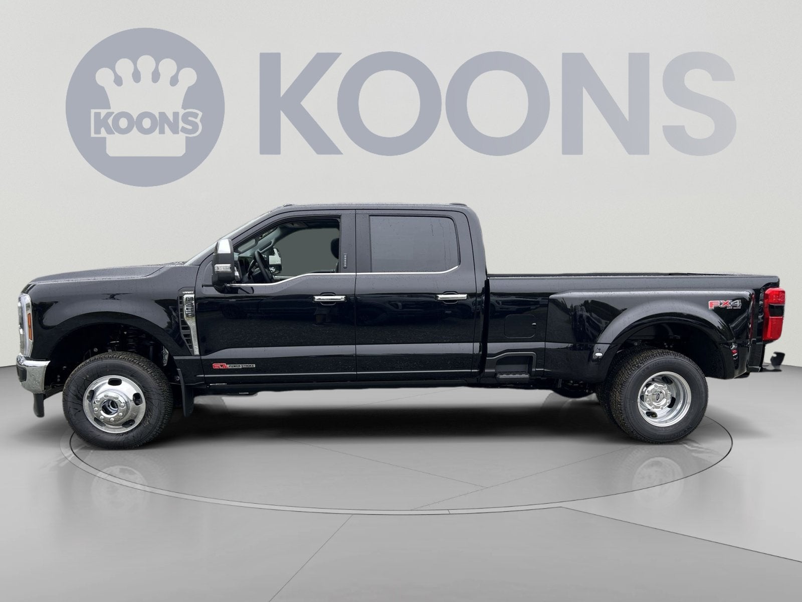 2027 Ford F-350SD Lariat