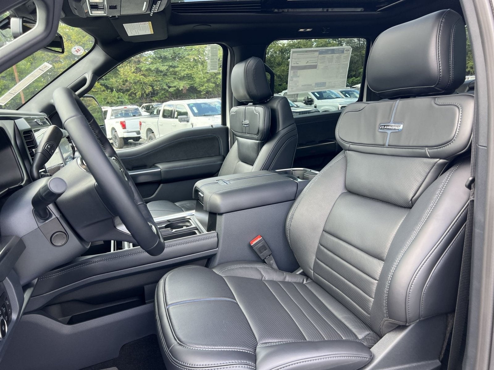 2027 Ford F-350SD Platinum