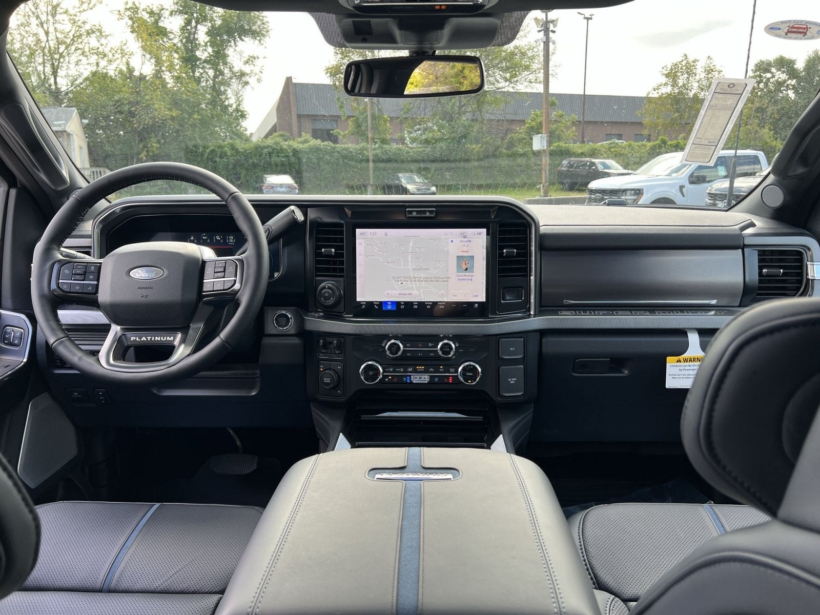2027 Ford F-350SD Platinum
