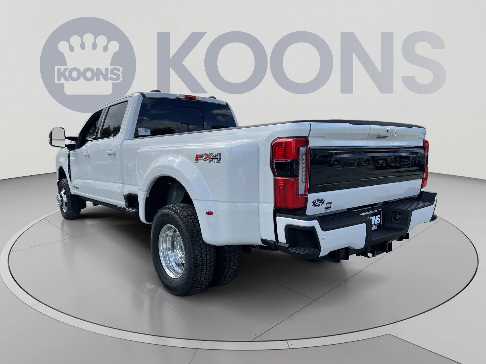 2027 Ford F-350SD Platinum