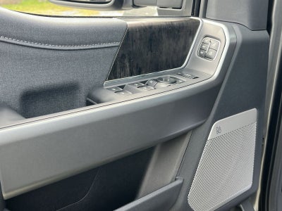 2027 Ford F-350SD Lariat